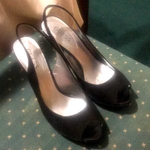 Black Guess 4 inch heels.